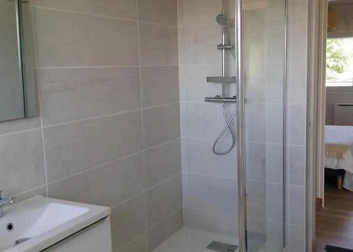 Privee לה-טסט-דה-בוש